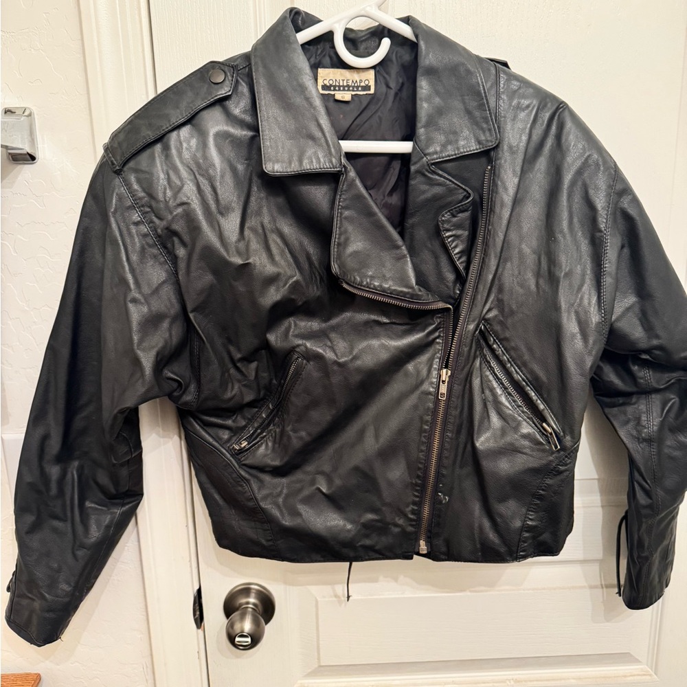 Women's Vintage Black Leather Jacket